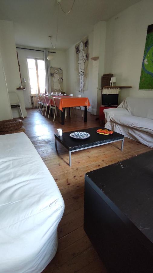 Grande Maison Ancienne Simple Et Spacieuse. 维琪 外观 照片