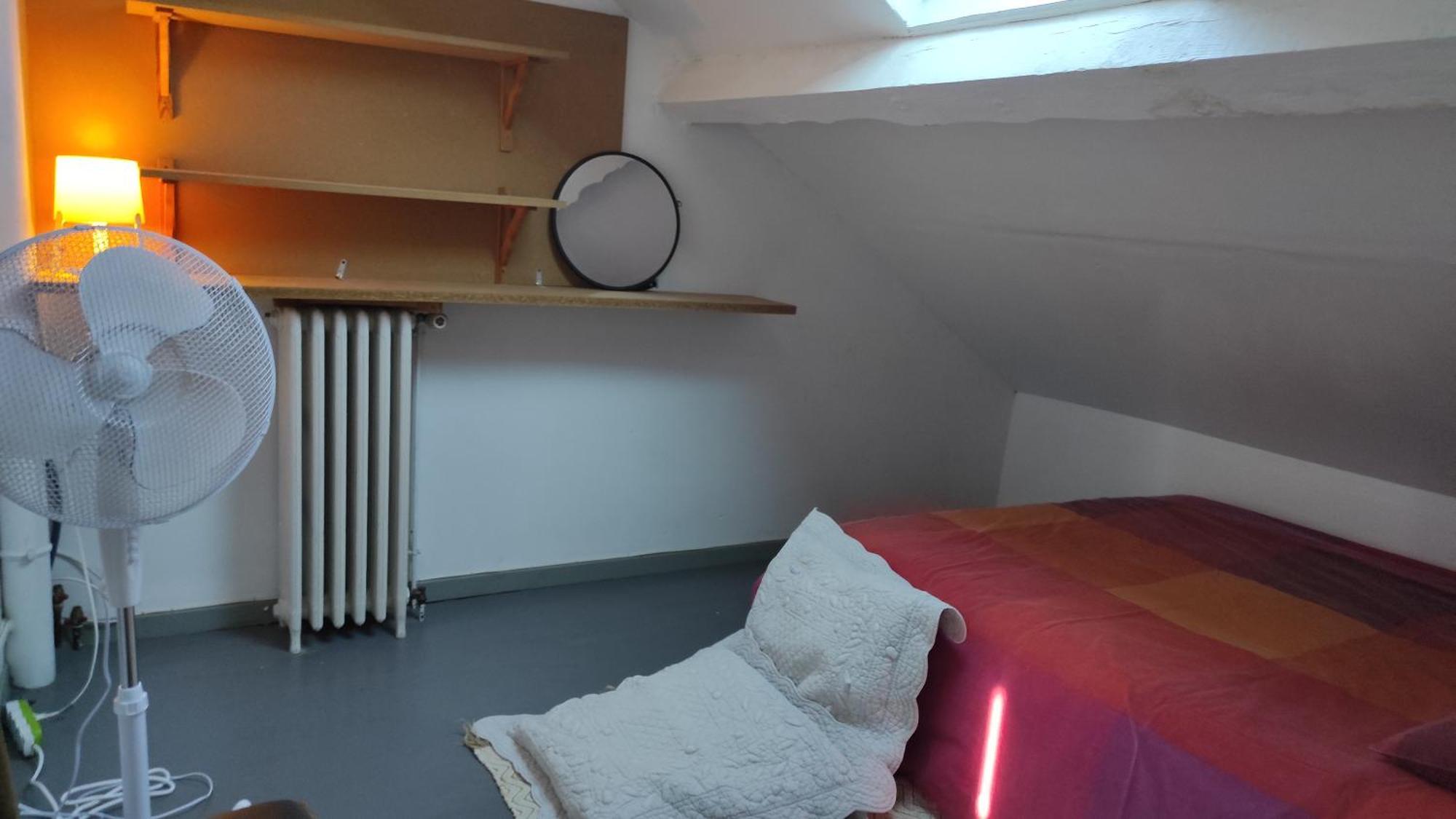 Grande Maison Ancienne Simple Et Spacieuse. 维琪 外观 照片