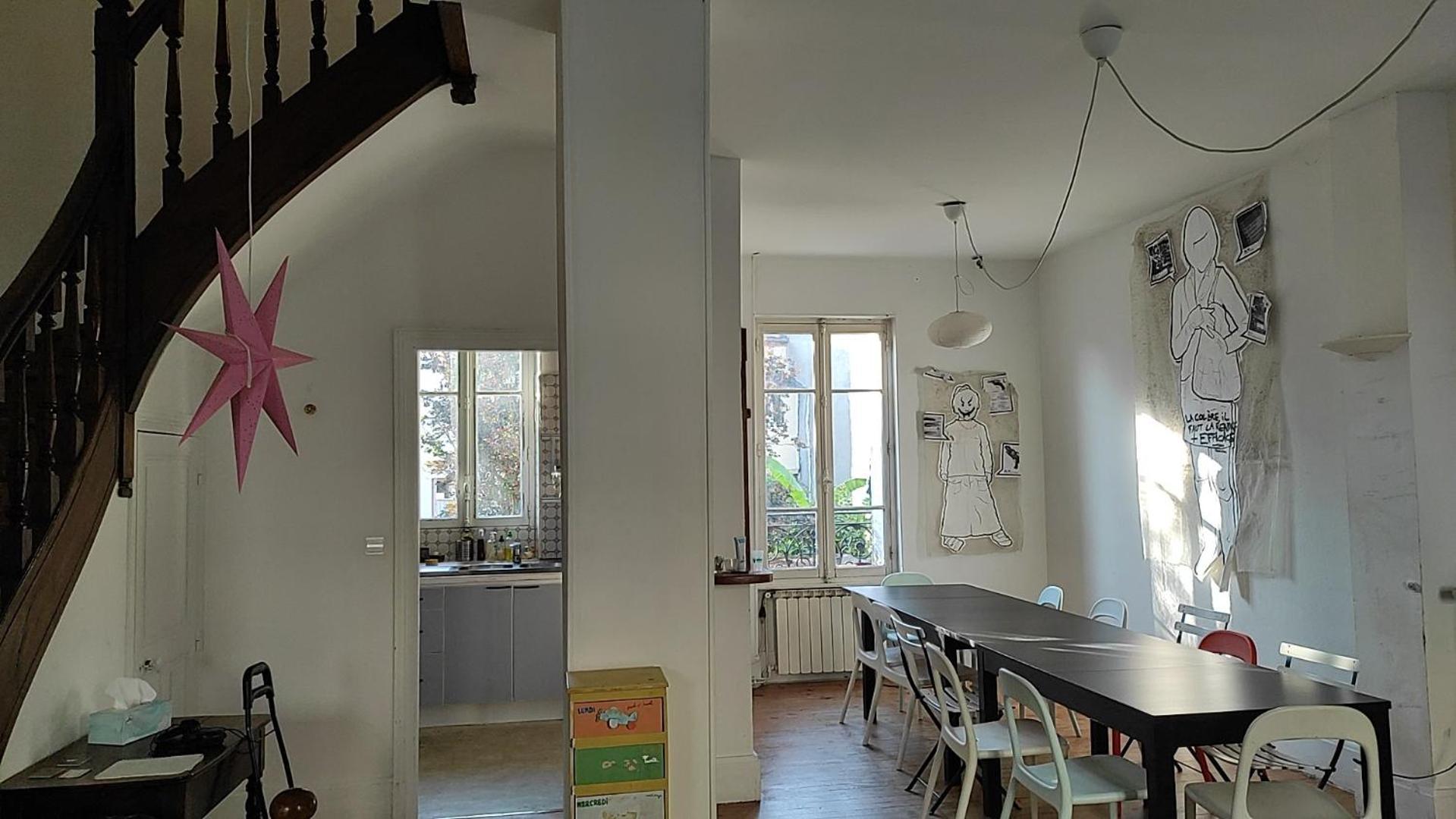 Grande Maison Ancienne Simple Et Spacieuse. 维琪 外观 照片